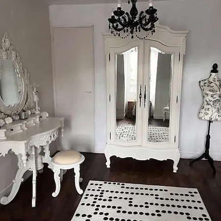 Holiday home La Perigourdine Et Son Saint-Cyprien (Dordogne)